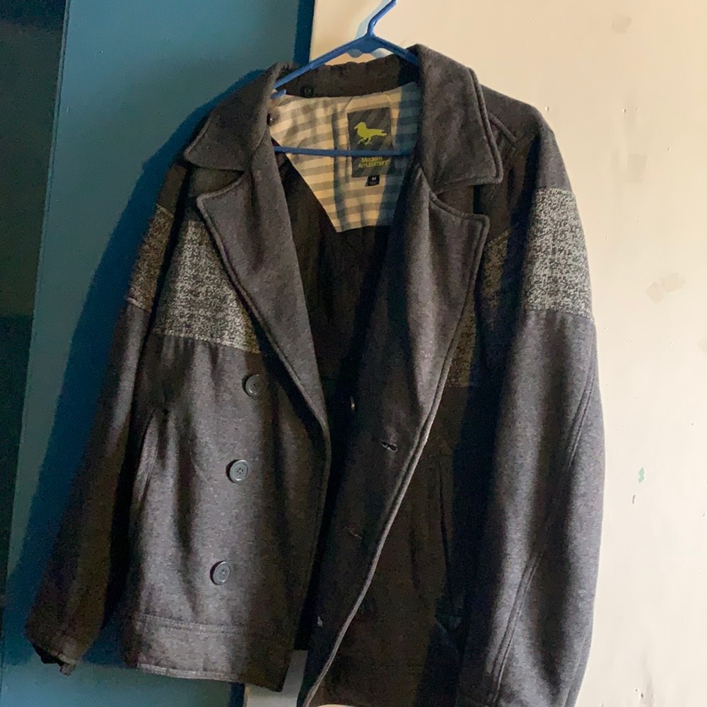 Men’s Medium Modern Amusement Pea Coat